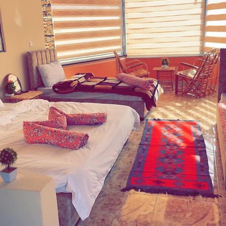 Sami Al Muzna Rum Camp Wadi Rum Eksteriør bilde